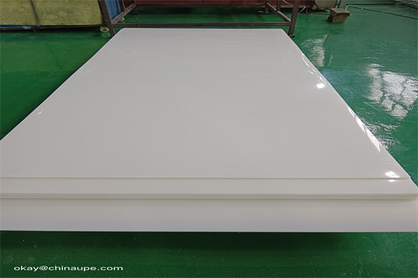 Durable high density polyethylene board natural  4×8